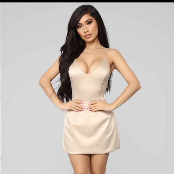 Fashion Nova Dresses & Skirts - Nude cute dress Fashion Nova Dresses & Skirts - Nude cute dress